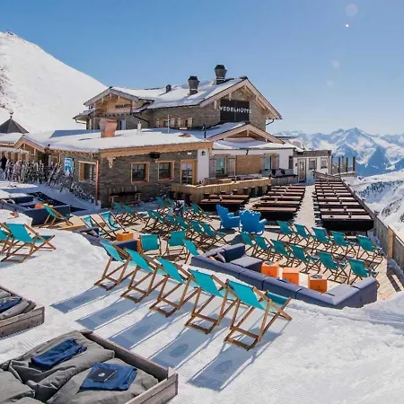 Wedelhuette Hochzillertal Hotel Kaltenbach
