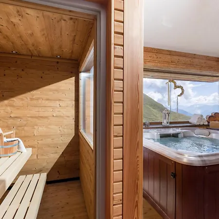 Wedelhuette Hochzillertal Hotel